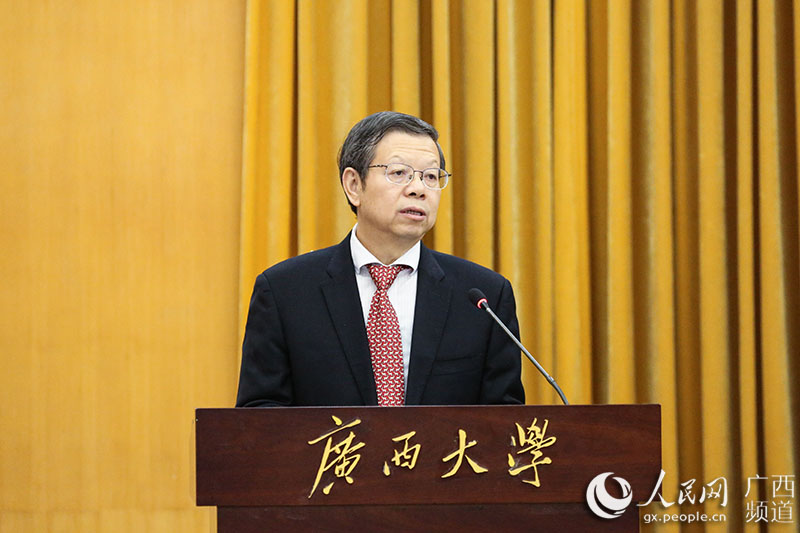 刘正东在国际投资贸易与广西自贸区法制建设国际研讨会上的致辞来自世界各地的国际投资贸易法研究专家们汇聚球盟会，围绕中国（广西）自由贸易试验区建设需要，共同探讨国际经贸投资合作中的法律风险及解决之道，我表示诚挚的欢迎和衷心的感谢【详细】 